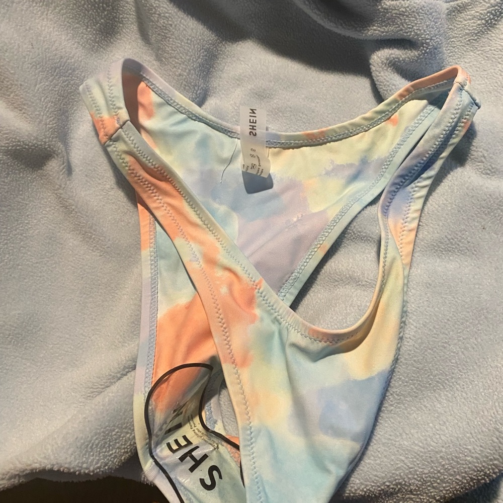 Bikini bottoms